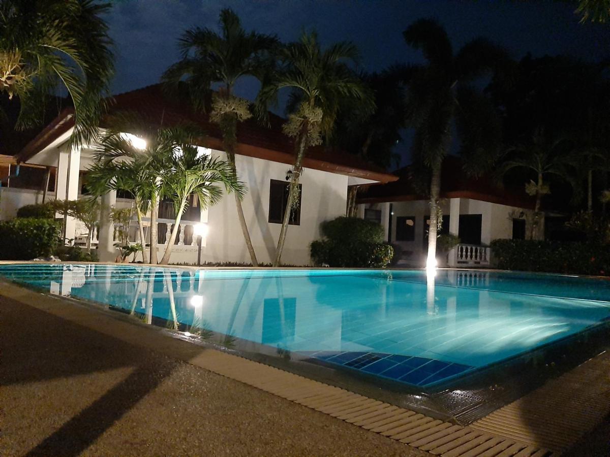 D&K Smiley Phuket Resort Rawai Exterior photo